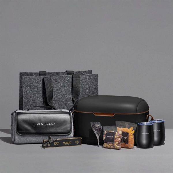 Yatta Lavish Leisure Hamper - Image 13