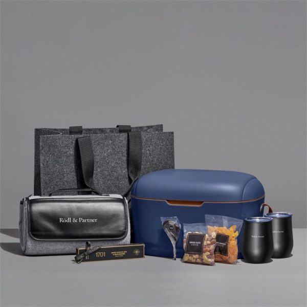 Yatta Lavish Leisure Hamper - Image 11