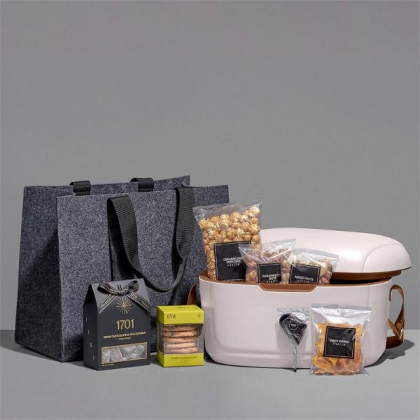 Yatta Elegant Escape Hamper - Image 13
