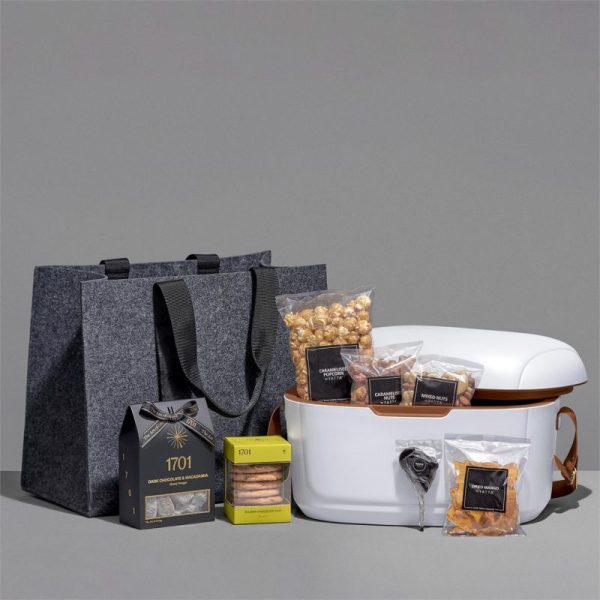 Yatta Elegant Escape Hamper - Image 12