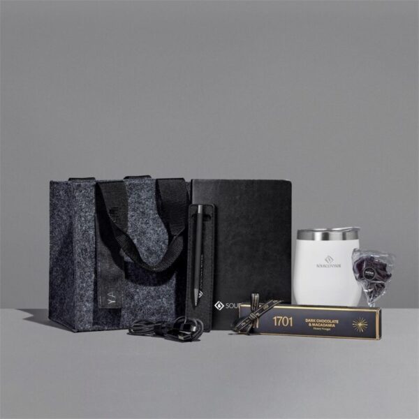 Yatta Class & Charm Hamper - Image 2