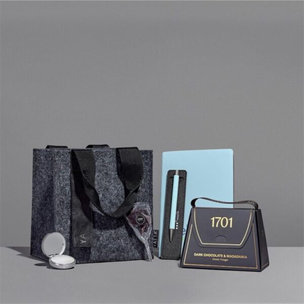 Yatta Elegant Essentials Hamper - Image 2