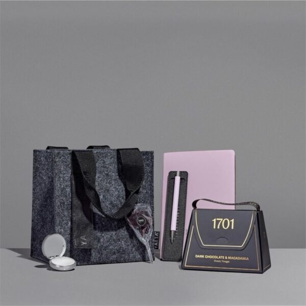 Yatta Elegant Essentials Hamper - Image 4