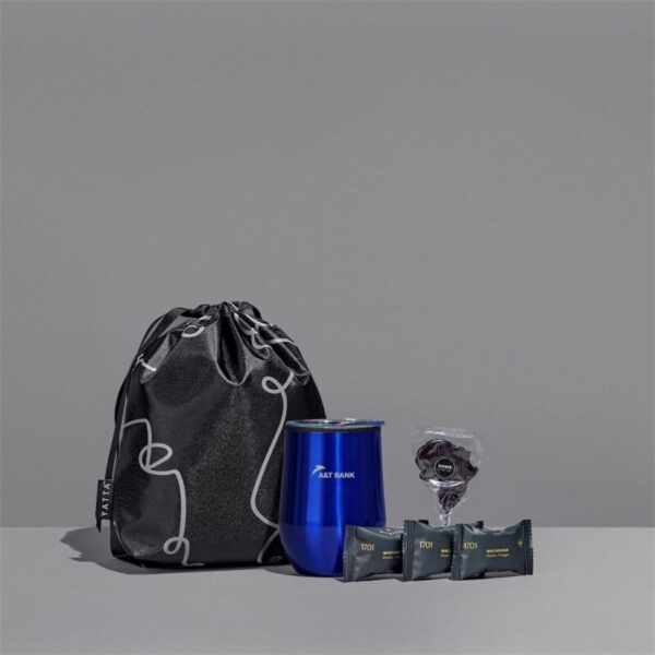Yatta Snug Surprise Hamper - Image 4